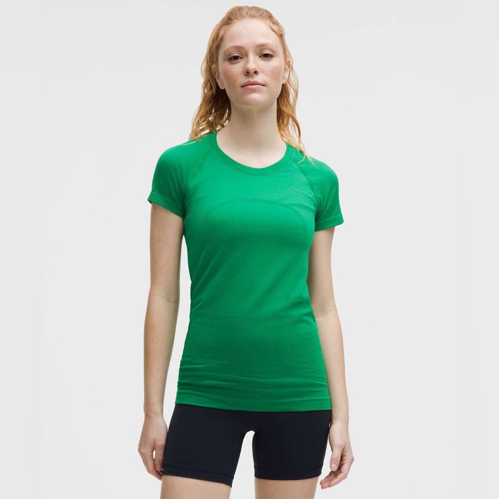 SOLD Lululemon Swiftly Tech Short Sleeve 2.0 Hip size 0 Raceway Green RCGR